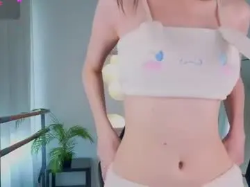 Moonlit_desire  live sex cam
