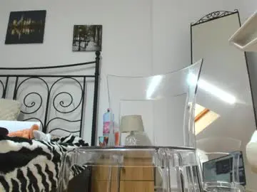 Natashhablaze  live sex cam
