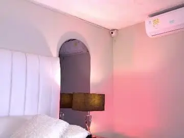 Nicolle_sweett_  live sex cam
