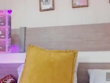 Paris_isa  live sex cam