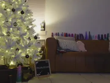 Taylor_love_303  live sex cam