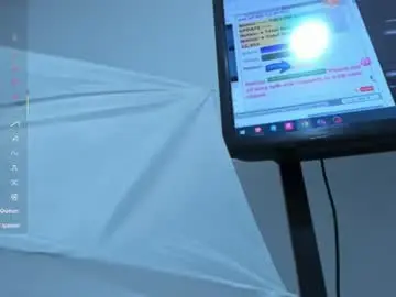 Vahiolet_smith  live sex cam