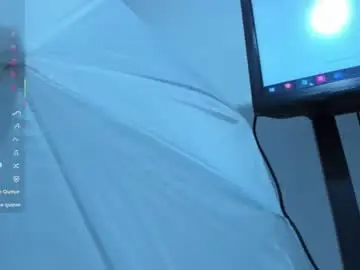 Vahiolet_smith  live sex cam