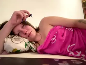 Ashlynlenherr  live sex cam