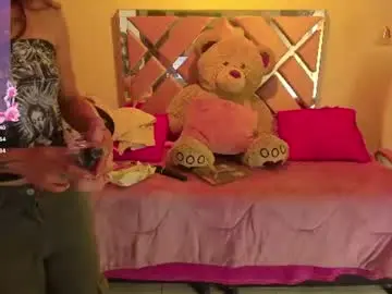 Baddest_kat  live sex cam