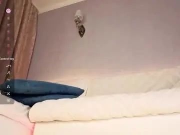Ellijoys  live sex cam