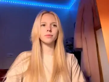 Mamieengstrom  live sex cam