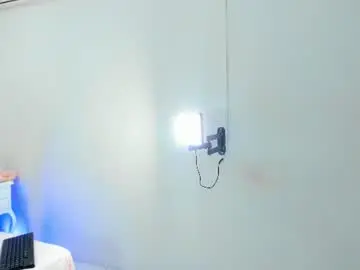 Nahommybell  live sex cam