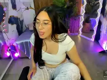 Nanni_tay  live sex cam