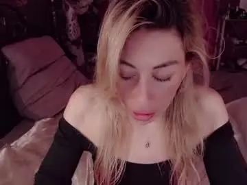 Nicole_g0ld_  live sex cam