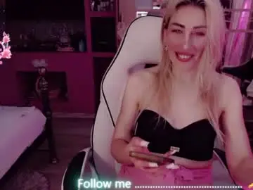 Nicole_g0ld_  live sex cam