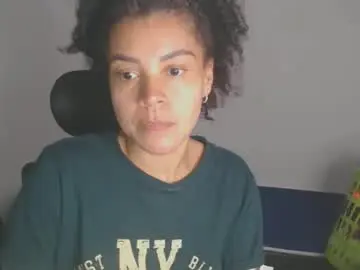 Shayna_cute  live sex cam