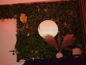 Sisi_von_dee  live sex cam