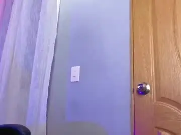 Veronica_118  live sex cam