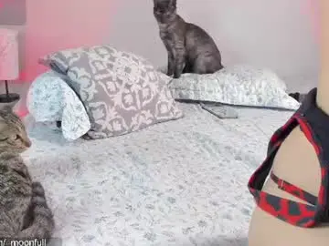 _fullmoon  live sex cam