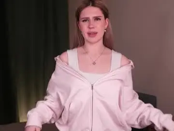 Gertudefranich  live sex cam