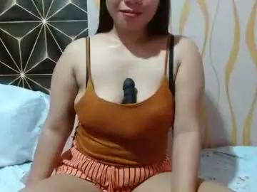 Kitty_kheira  live sex cam