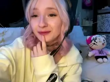 Lakitalyndaker  live sex cam