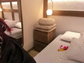 Meghansamuels  live sex cam