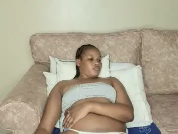 Shugacubee  live sex cam