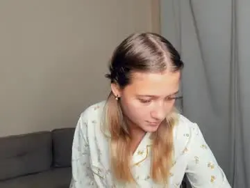 Cameliarebillard  live sex cam