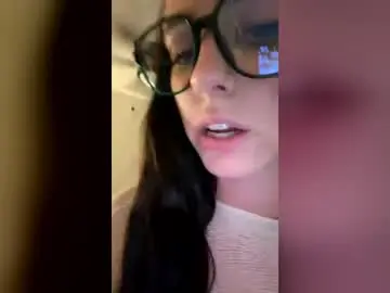 Cherrynovaxo  live sex cam