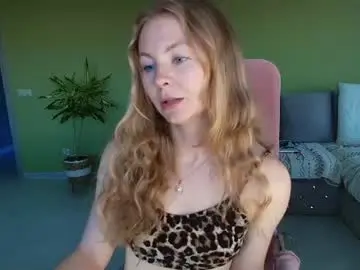 Cuddle_kitten  live sex cam