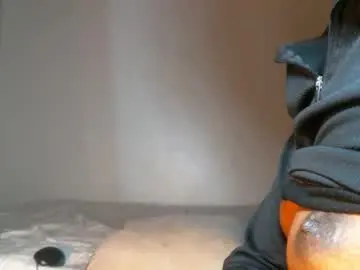 Cumslayer19  live sex cam