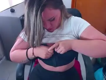Kika_hot  live sex cam