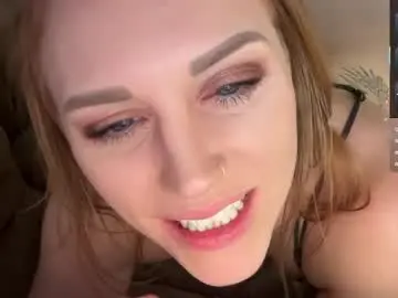 Queenpeachz  live sex cam