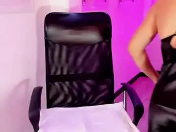 Rougeblack  live sex cam