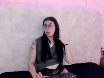 Saraa_taylor1  live sex cam