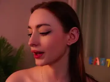 Secrethustle  live sex cam