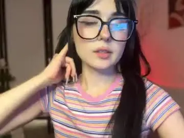 Secrettapee  live sex cam