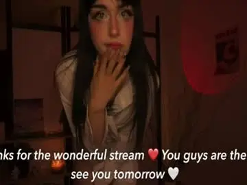 Secrettapee  live sex cam