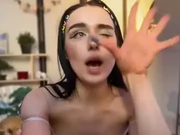 Secrettapee  live sex cam