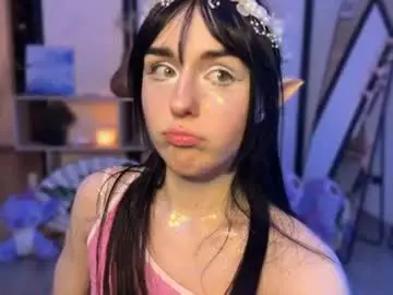 Secrettapee  live sex cam