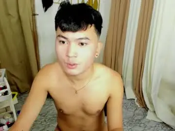 Urgirlaira69  live sex cam