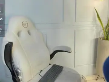 Zafiiro_20  live sex cam