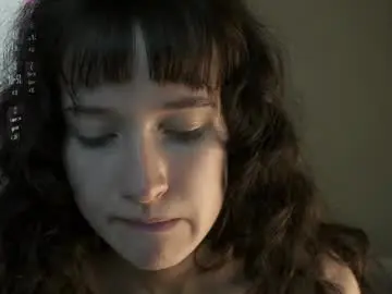 Indiramcclamroch  live sex cam