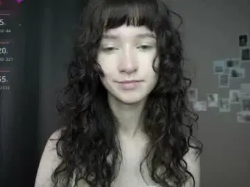 Indiramcclamroch  live sex cam