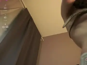 Indiramcclamroch  live sex cam