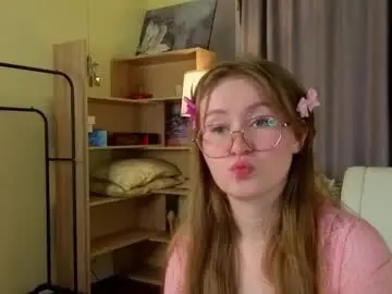 Januarymaslin  live sex cam