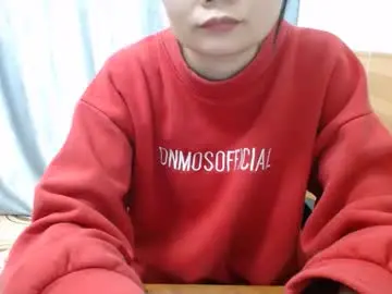 Kitti_baby2x  live sex cam