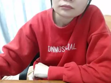 Kitti_baby2x  live sex cam