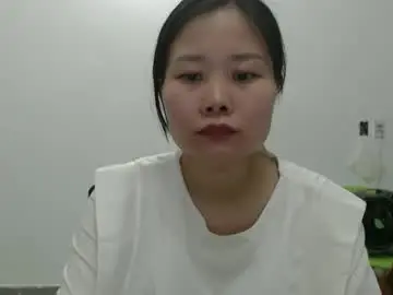 Kitti_baby2x  live sex cam