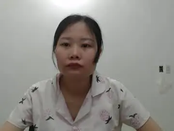 Kitti_baby2x  live sex cam