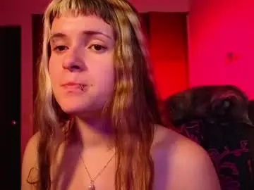 La_femme_fatale_  live sex cam