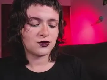 La_femme_fatale_  live sex cam