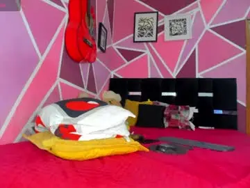 Littledoll__  live sex cam